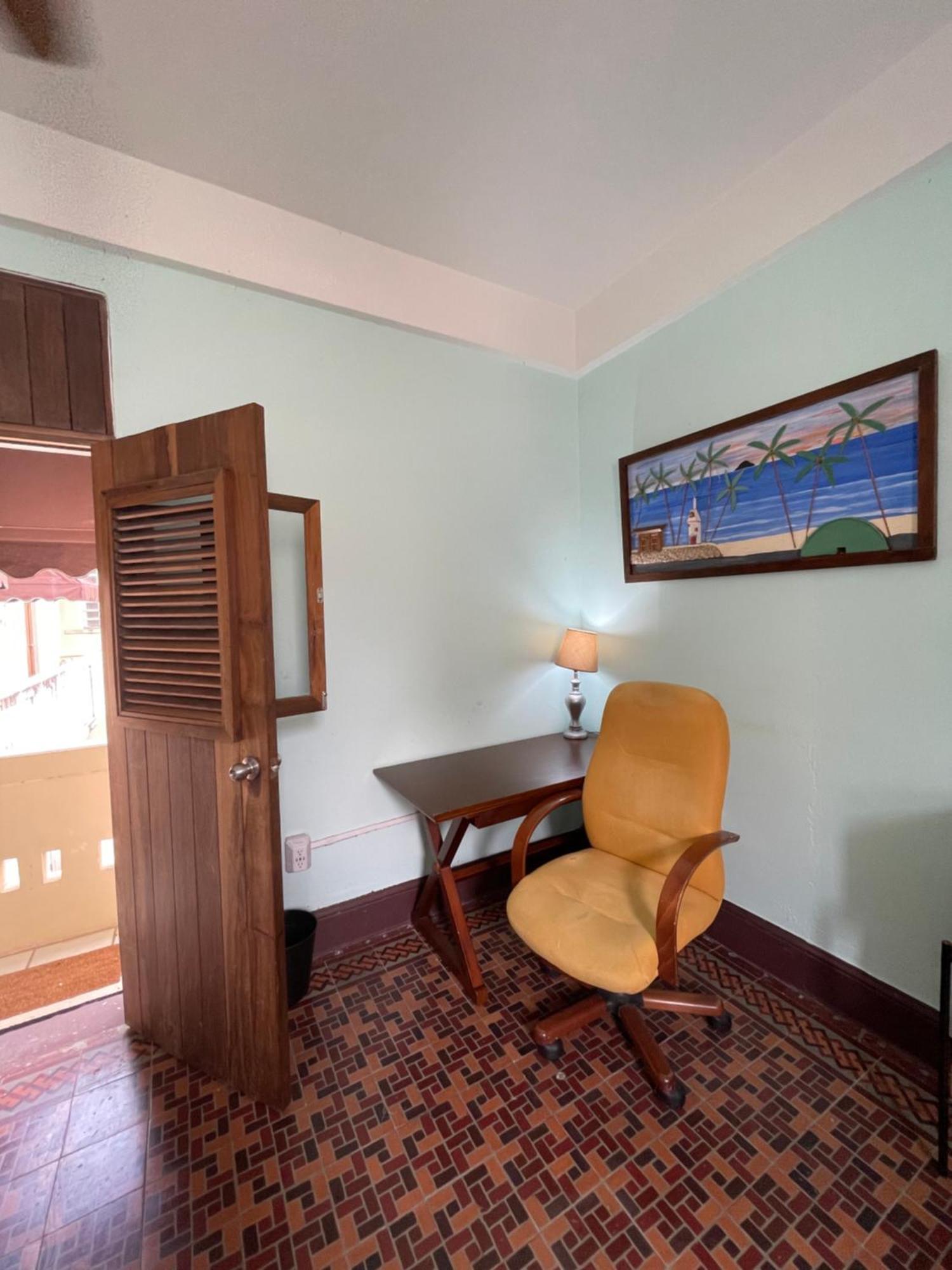 Fresh Tropical Colonial Style Walk-Up- Rooftop Terrace- Beach View San Juan Exterior foto